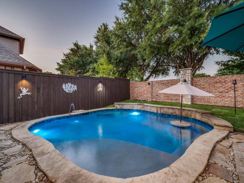 11852 Blackhawk Drive, Frisco, TX 75033 11852 Blackhawk Drive, Frisco, TX 75033