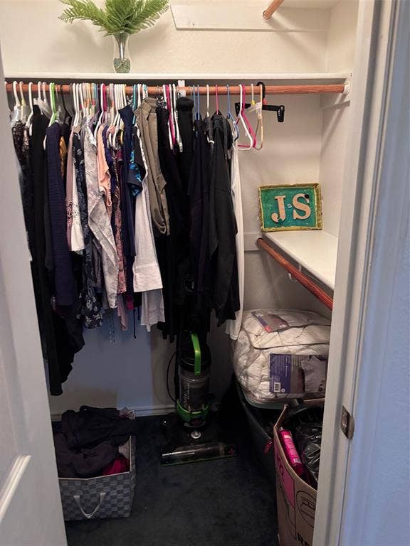 9656 Stonewood Drive, Dallas, TX 75227 Walk-in Closet
