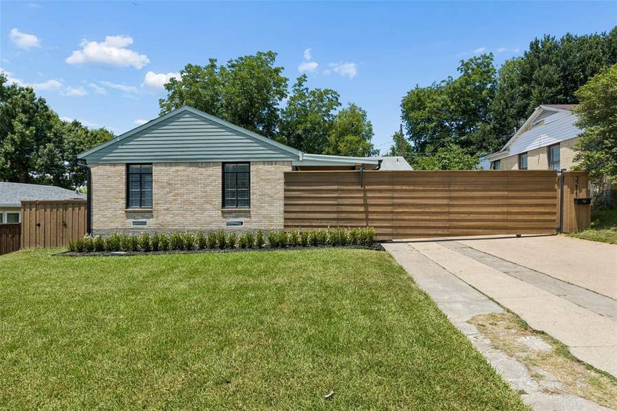 Property photo for 3211 Lawnview Avenue, Dallas, TX