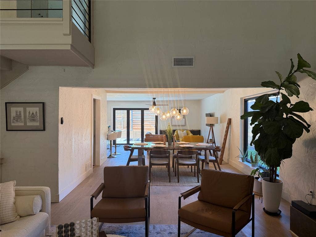 6811 Ledyard Drive, Dallas, TX 75248