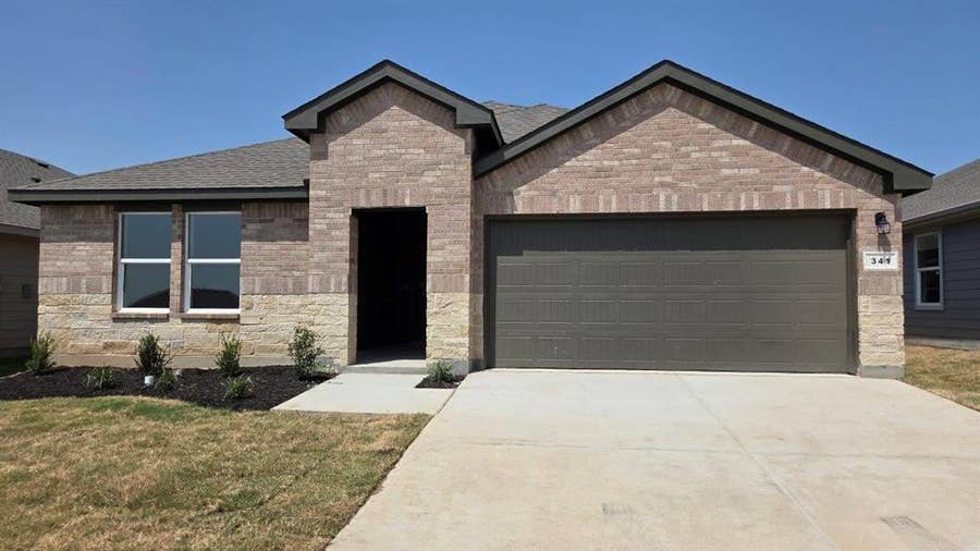 Property photo for 341 DEAF SMITH Street, Justin, TX