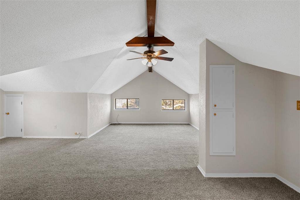 2621 Arroyo Road, Waco, TX 76710 upstairs bonus room