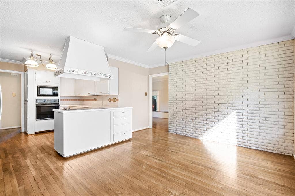 2621 Arroyo Road, Waco, TX 76710 2621 Arroyo Road, Waco, TX 76710