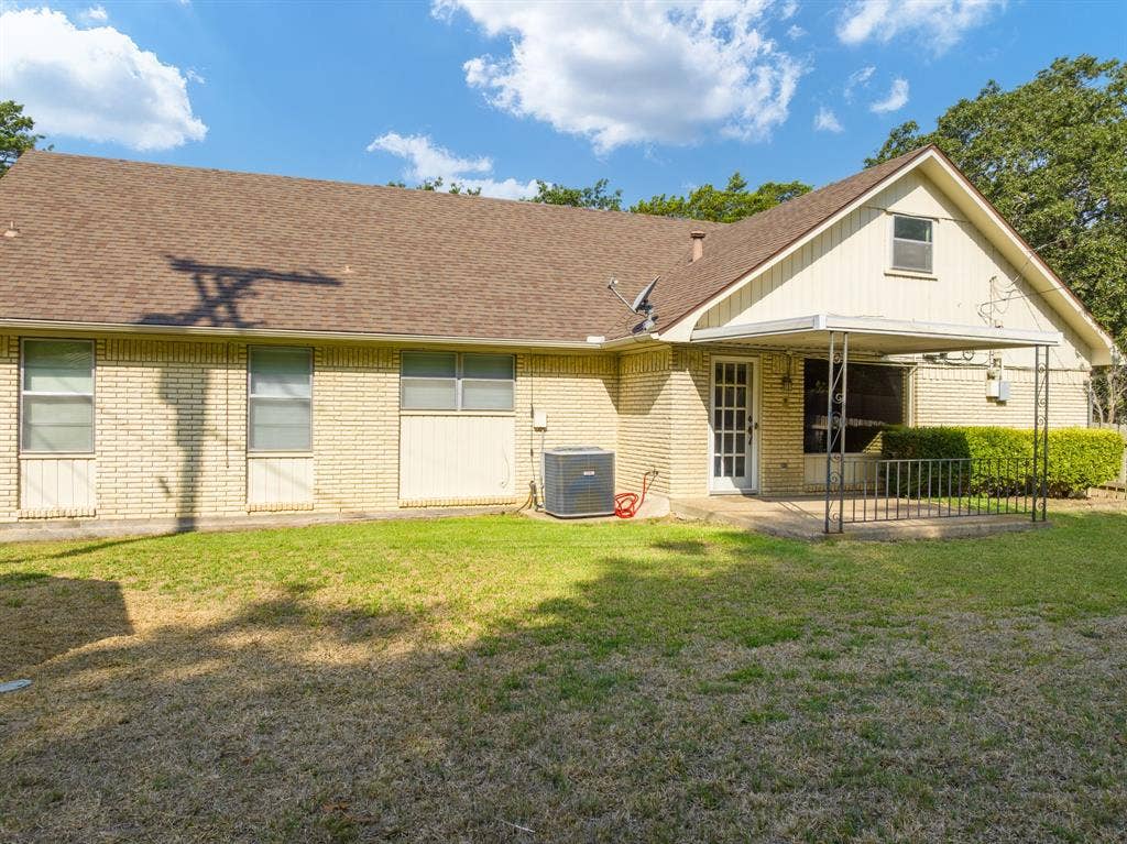 2621 Arroyo Road, Waco, TX 76710 2621 Arroyo Road, Waco, TX 76710