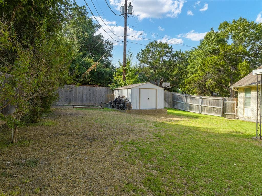 2621 Arroyo Road, Waco, TX 76710 2621 Arroyo Road, Waco, TX 76710