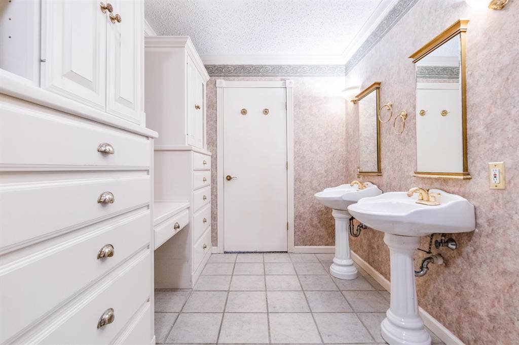 2621 Arroyo Road, Waco, TX 76710 2621 Arroyo Road, Waco, TX 76710