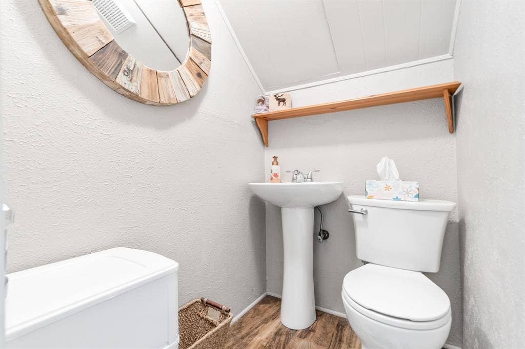 2621 Arroyo Road, Waco, TX 76710 2621 Arroyo Road, Waco, TX 76710