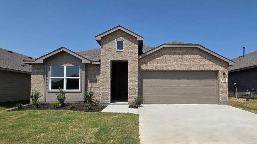 Property photo for 369 DEAF SMITH Street, Justin, TX
