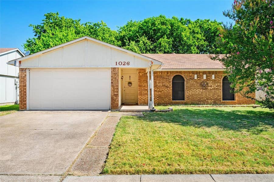 Property photo for 1026 Santa Fe Trail, Grand Prairie, TX