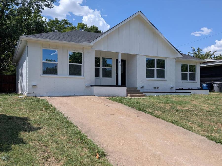 Property photo for 1337 ADELAIDE Drive, Dallas, TX
