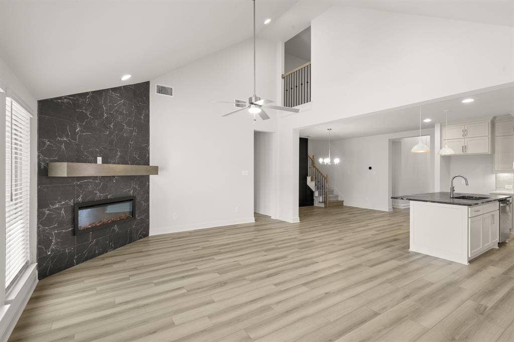 4638 Sweeprange Road, Midlothian, TX 76065 4638 Sweeprange- Living Room-2