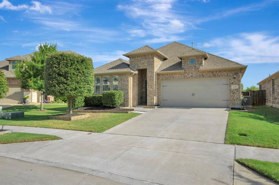 Property photo for 125 Mossy Oak Trail, Fort Worth, TX