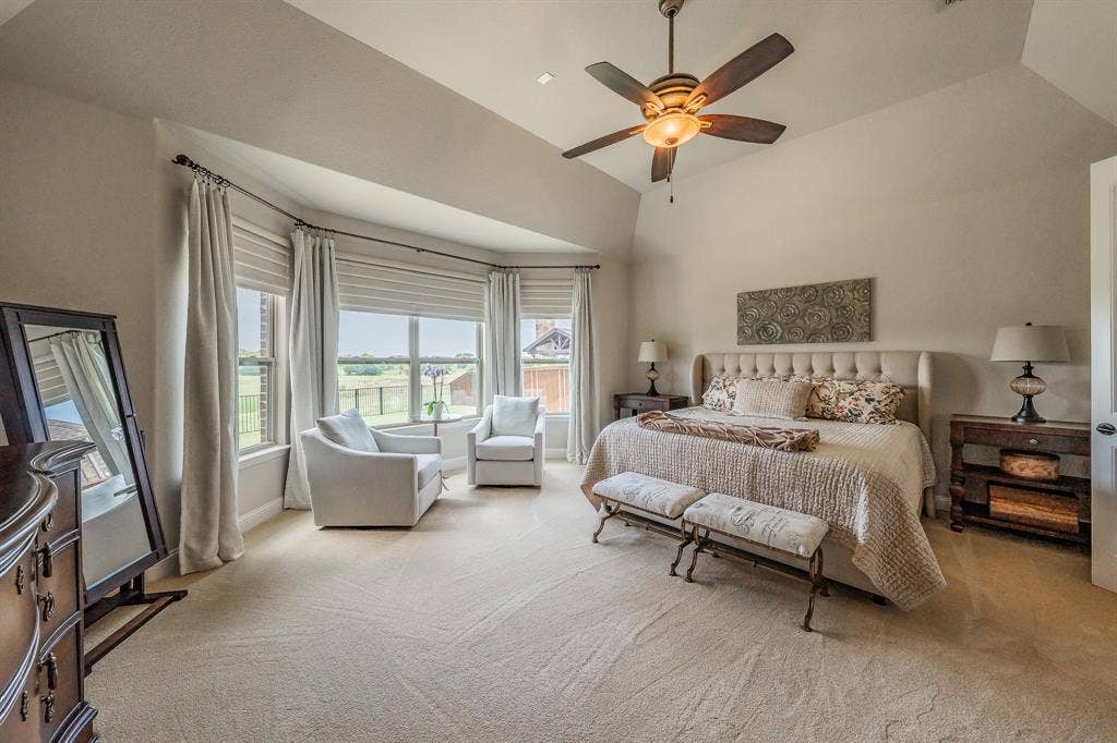 1233 Clearwater Drive, Frisco, TX 75036 Master bedroom