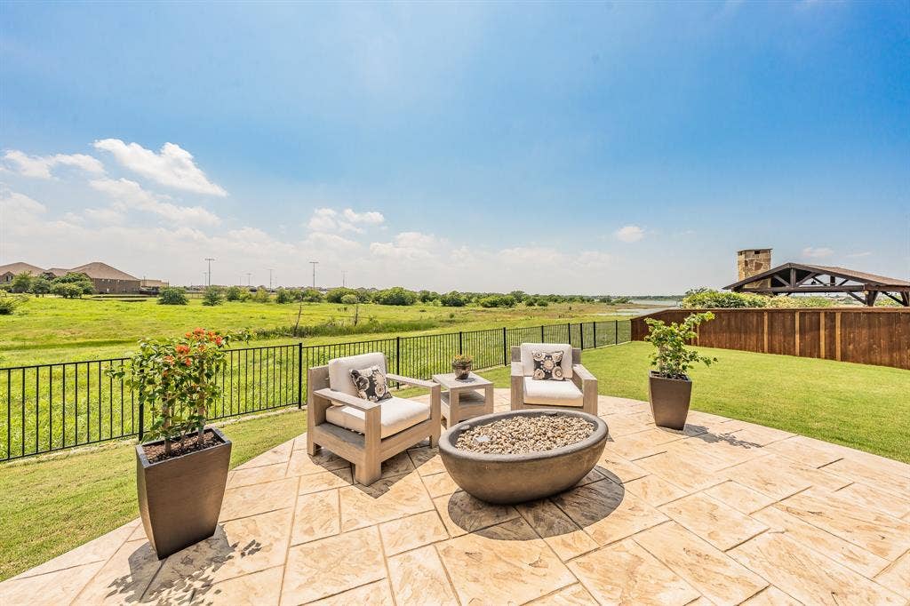 1233 Clearwater Drive, Frisco, TX 75036 Stunning view with gas firepit