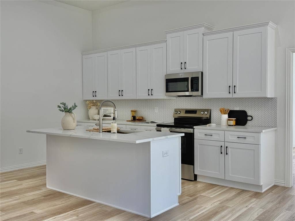 4620 Evening View Drive, Granbury, TX 76048 4620 Evening View Drive, Granbury, TX 76048