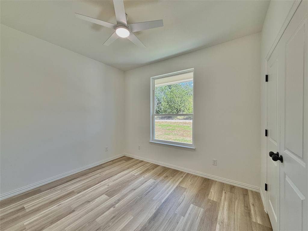 4620 Evening View Drive, Granbury, TX 76048 Bedroom #3