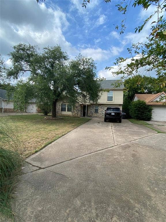 Property photo for 6722 Oriole Court, Fort Worth, TX