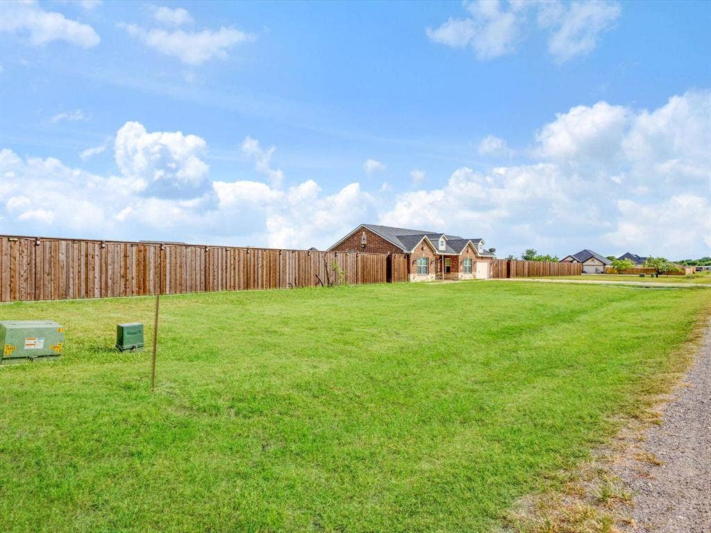 6011 Haley Way, Crandall, TX 75114 6011 Haley Way, Crandall, TX 75114