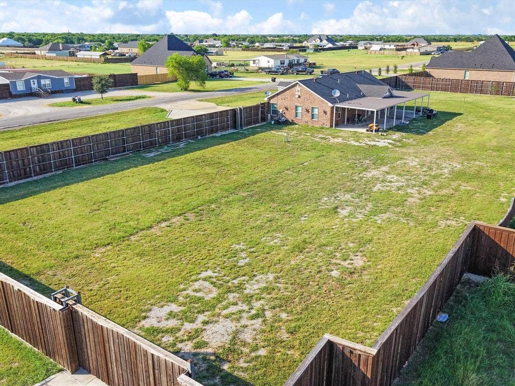 6011 Haley Way, Crandall, TX 75114 6011 Haley Way, Crandall, TX 75114