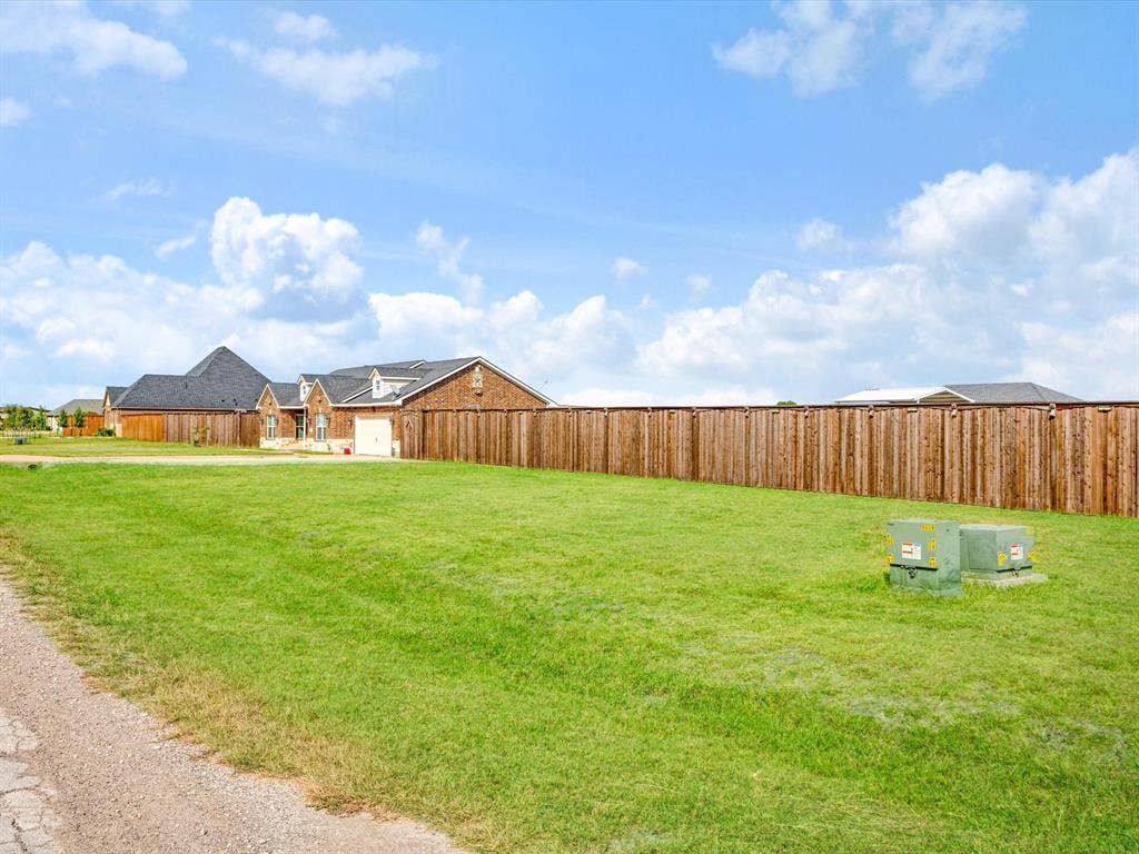 6011 Haley Way, Crandall, TX 75114 6011 Haley Way, Crandall, TX 75114