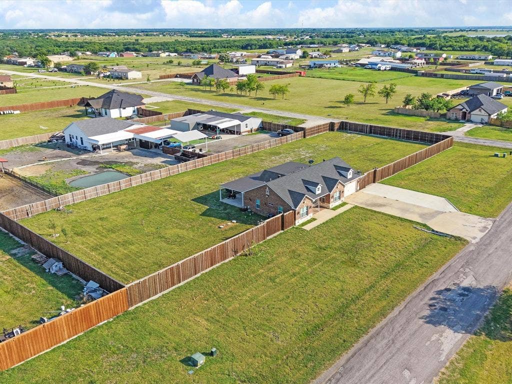 6011 Haley Way, Crandall, TX 75114 6011 Haley Way, Crandall, TX 75114