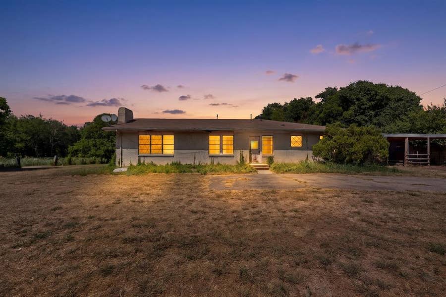 Property photo for 1301 Ballard Road, Seagoville, TX
