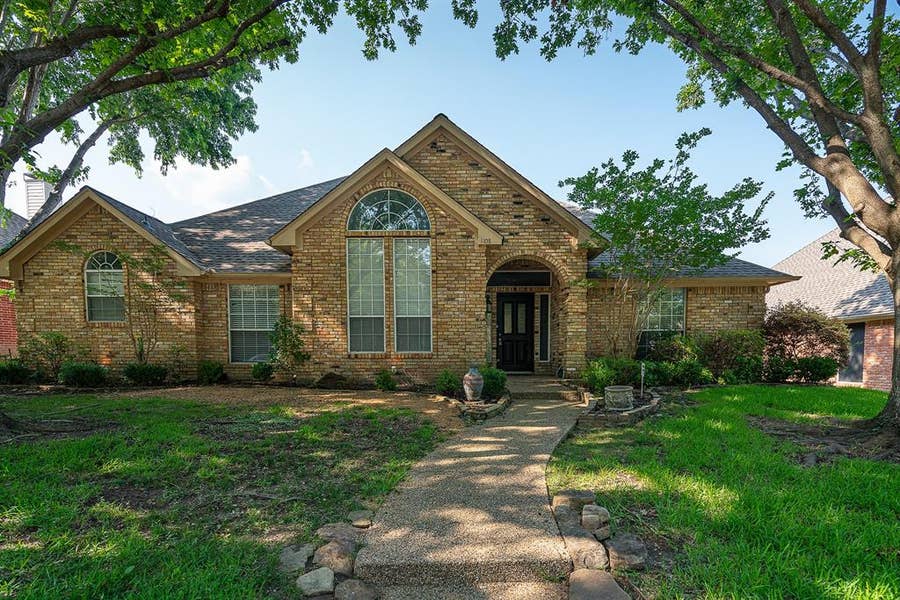 Property photo for 1108 Shadetree Lane, Allen, TX