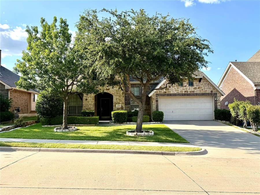 Property photo for 2102 Central Park Drive, Wylie, TX