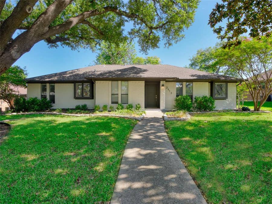 Property photo for 2613 Ramblewood Drive, Carrollton, TX