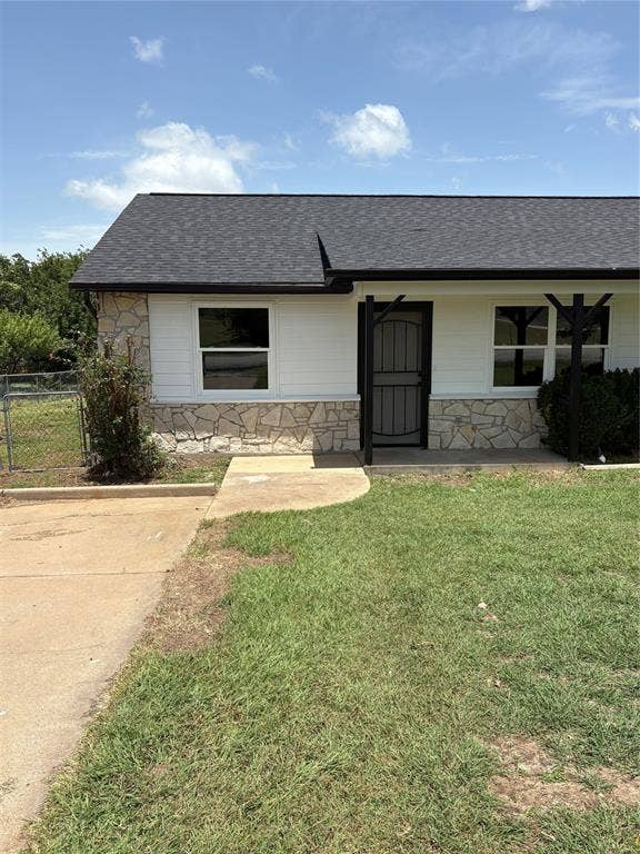 Property photo for 1317 Ross Lane, Granbury, TX