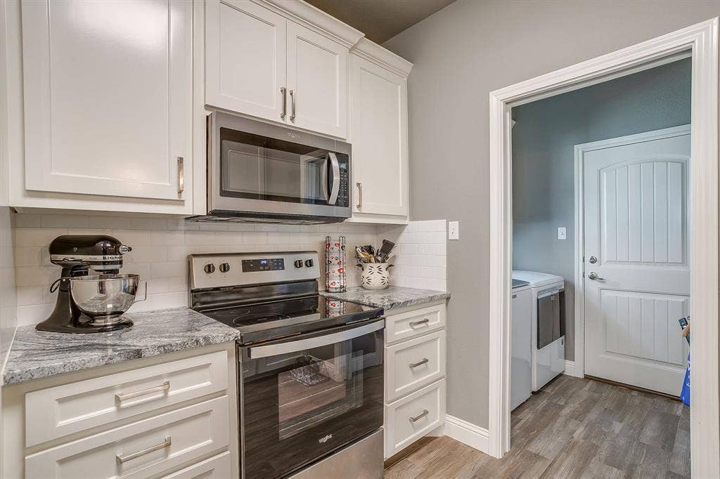 2708 San Gabriel Drive, Granbury, TX 76048 2708 San Gabriel Drive, Granbury, TX 76048