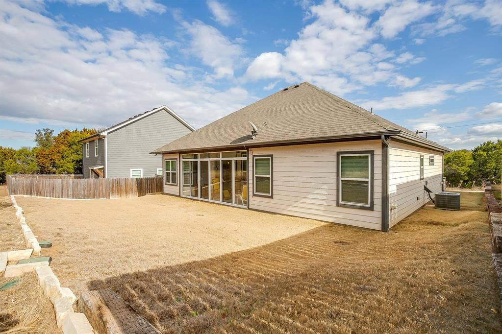 2708 San Gabriel Drive, Granbury, TX 76048 2708 San Gabriel Drive, Granbury, TX 76048