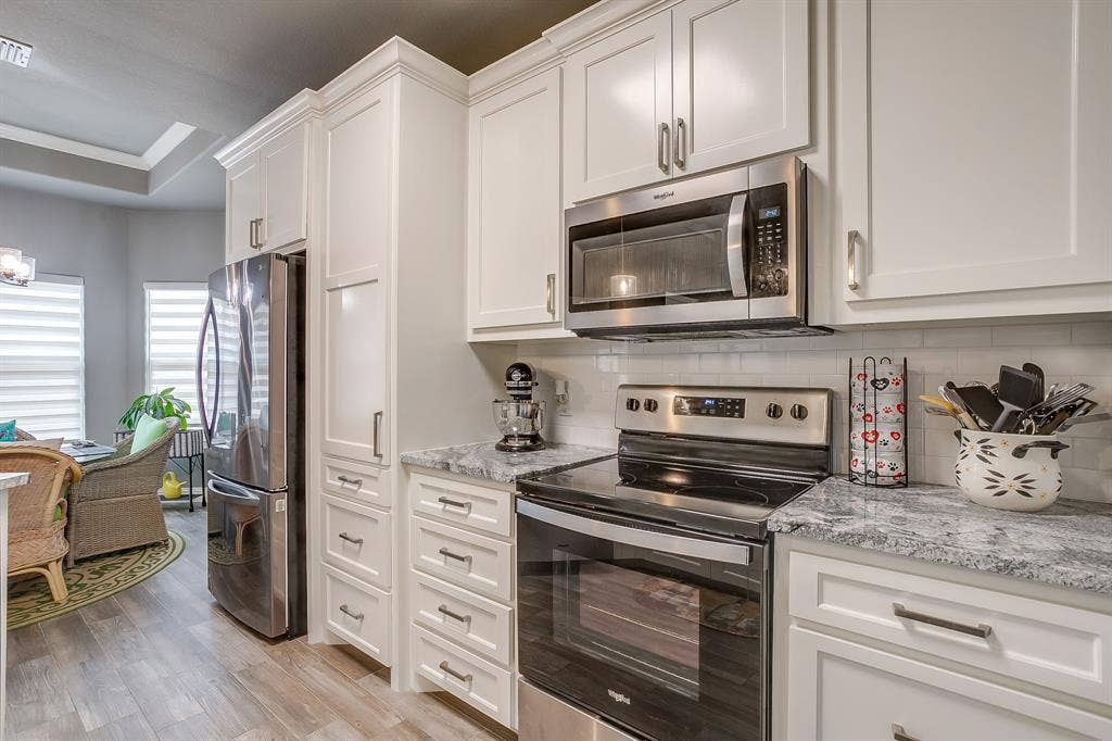 2708 San Gabriel Drive, Granbury, TX 76048 2708 San Gabriel Drive, Granbury, TX 76048