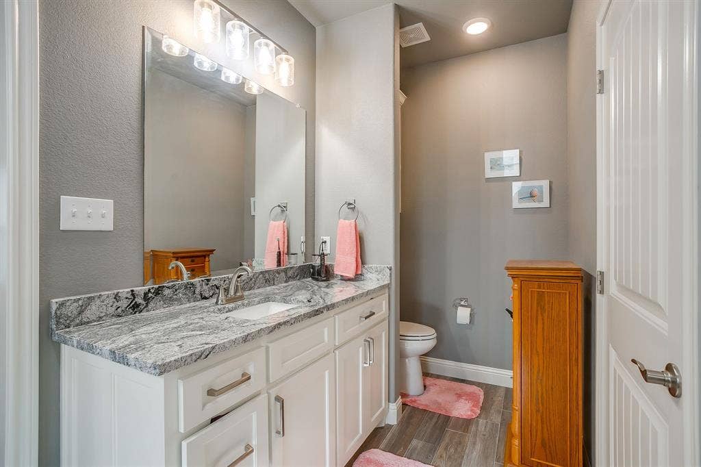 2708 San Gabriel Drive, Granbury, TX 76048 2708 San Gabriel Drive, Granbury, TX 76048