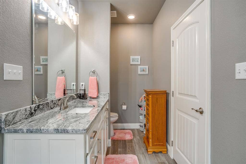 2708 San Gabriel Drive, Granbury, TX 76048 2708 San Gabriel Drive, Granbury, TX 76048