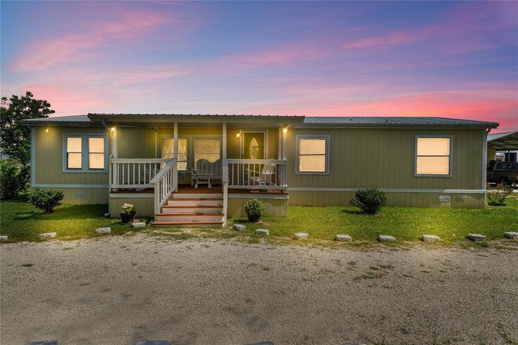 542 Private Road 4906, Haslet, TX 76052 542 Private Road 4906, Haslet, TX 76052