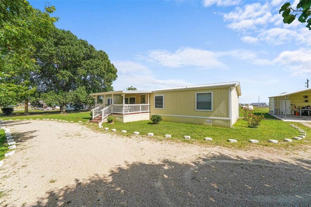542 Private Road 4906, Haslet, TX 76052 542 Private Road 4906, Haslet, TX 76052