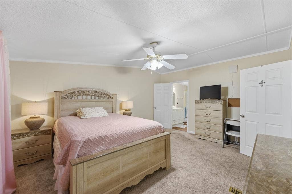 542 Private Road 4906, Haslet, TX 76052 542 Private Road 4906, Haslet, TX 76052