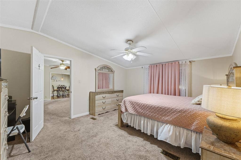 542 Private Road 4906, Haslet, TX 76052 542 Private Road 4906, Haslet, TX 76052