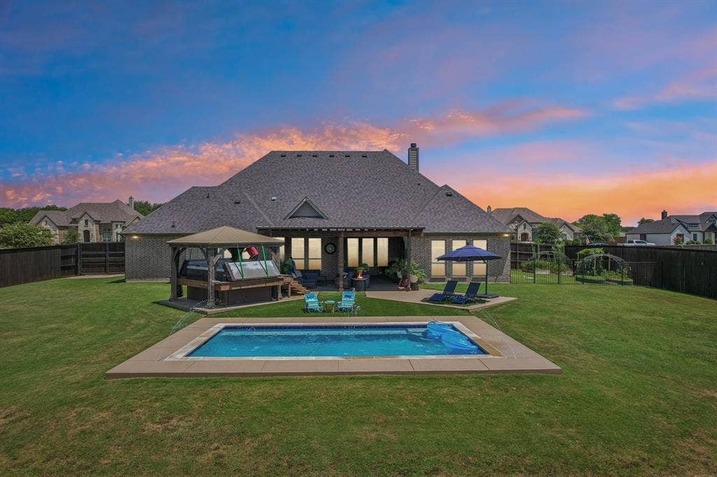 1210 Bosque Lane, Midlothian, TX 76065 1210 Bosque Lane, Midlothian, TX 76065