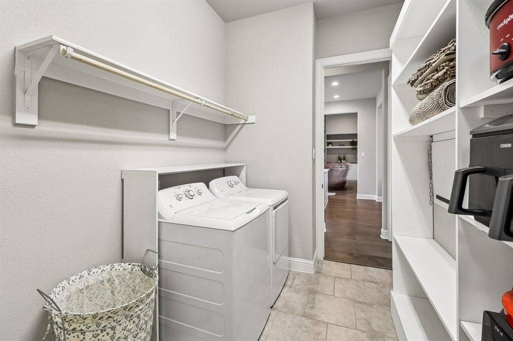 1210 Bosque Lane, Midlothian, TX 76065 1210 Bosque Lane, Midlothian, TX 76065