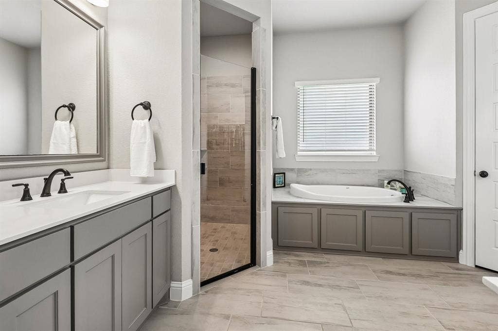 1210 Bosque Lane, Midlothian, TX 76065 1210 Bosque Lane, Midlothian, TX 76065