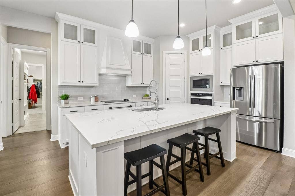 1210 Bosque Lane, Midlothian, TX 76065 1210 Bosque Lane, Midlothian, TX 76065