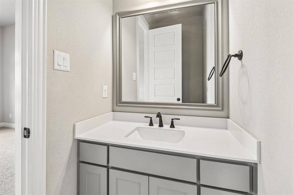 1210 Bosque Lane, Midlothian, TX 76065 1210 Bosque Lane, Midlothian, TX 76065