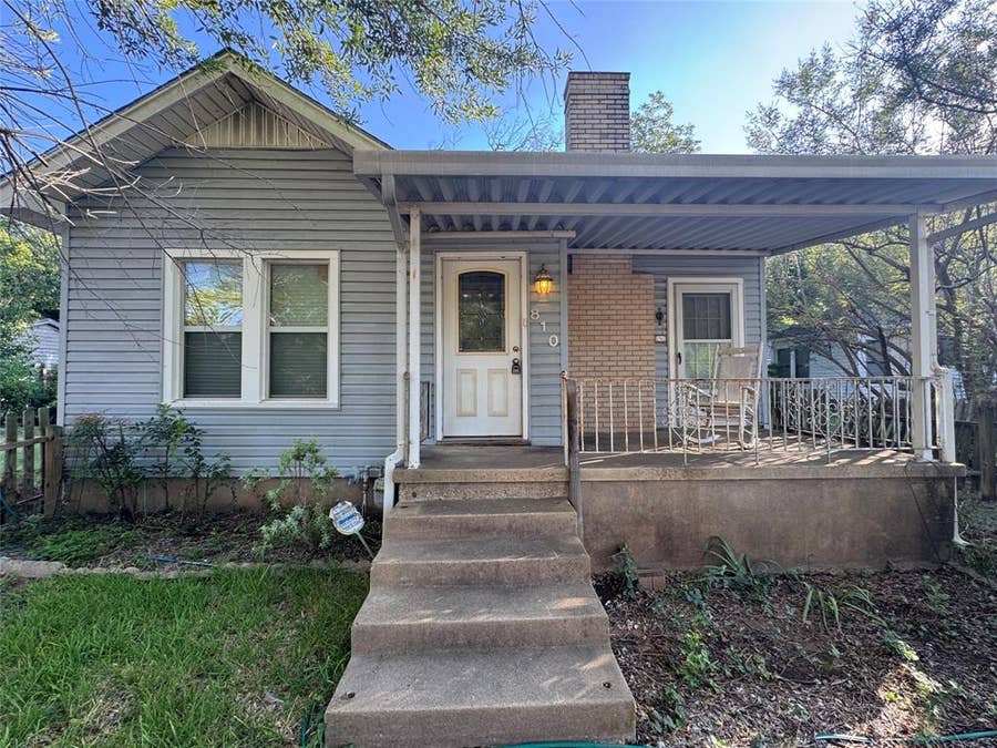 Property photo for 810 N 33rd Street, Waco, TX