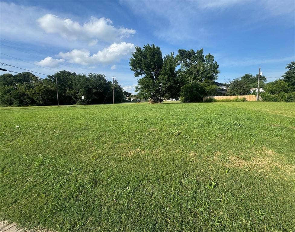 7902 Carbondale Street, Dallas, TX 75216 7902 Carbondale Street, Dallas, TX 75216