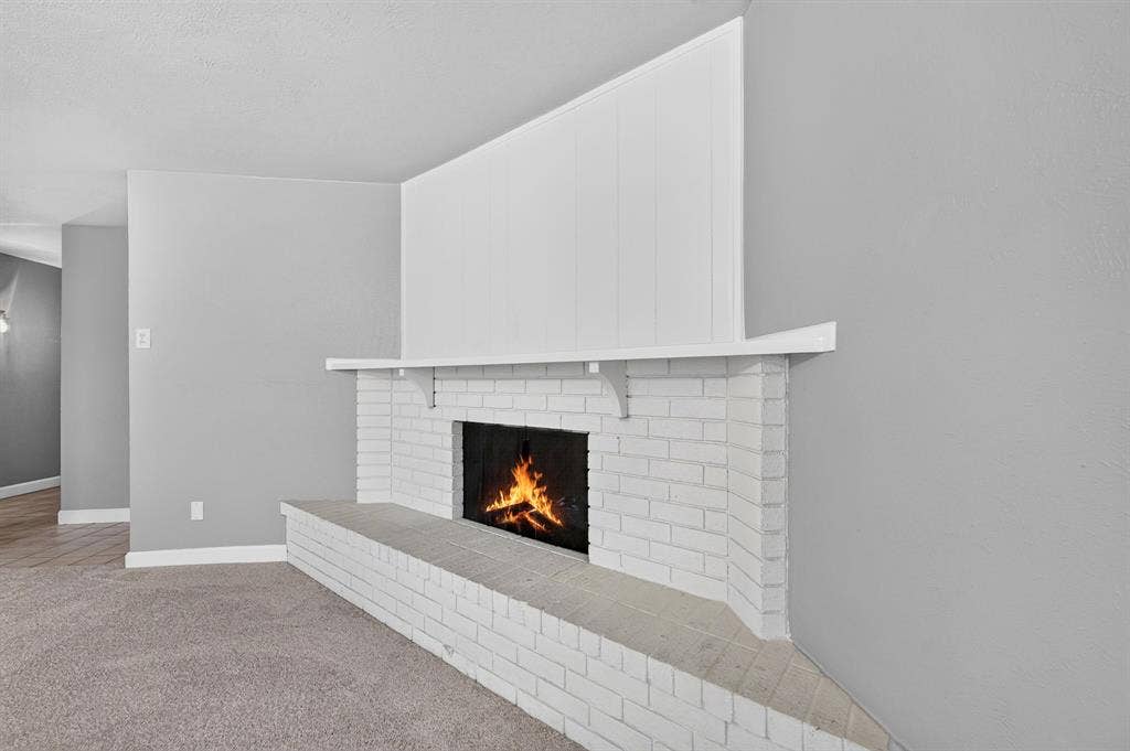 555 Hawthorne Drive, Allen, TX 75002 555 Hawthorne Drive, Allen, TX 75002