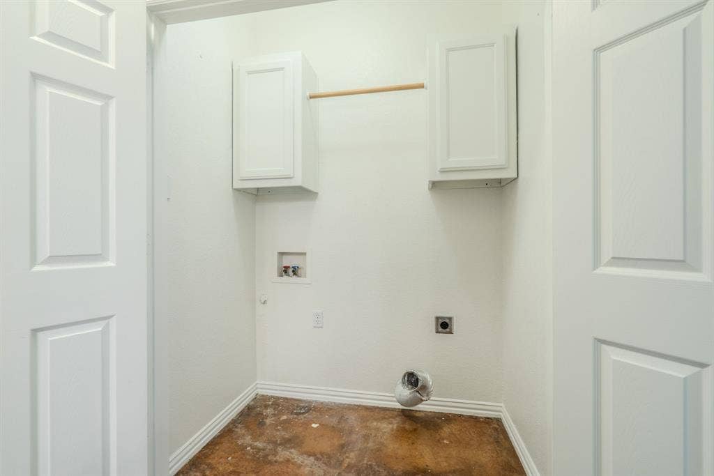 403 Summer Tree Lane, Springtown, TX 76082 Laundry room featuring space for a washer and dryer