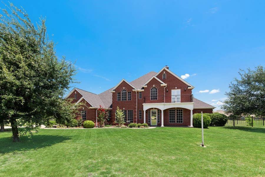 Property photo for 16055 S Skyview Court, Forney, TX
