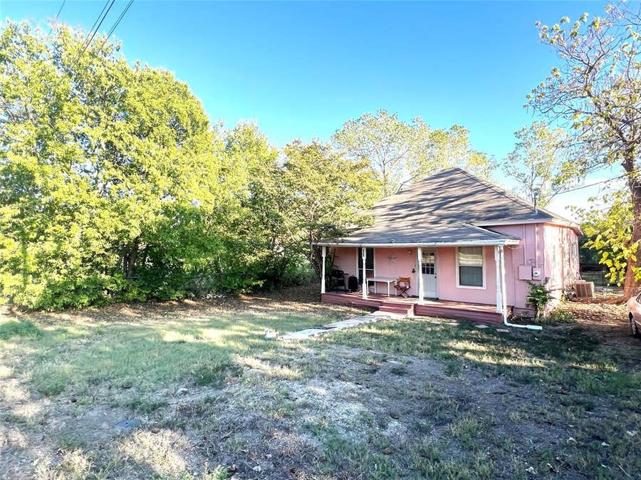 Property photo for 301 Dogwood Avenue, Princeton, TX
